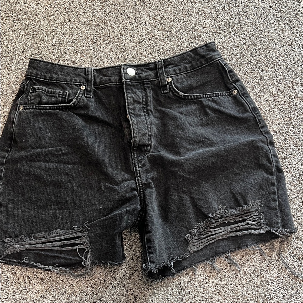 Forever 21 Black Ripped Jean Shorts Women’s 29